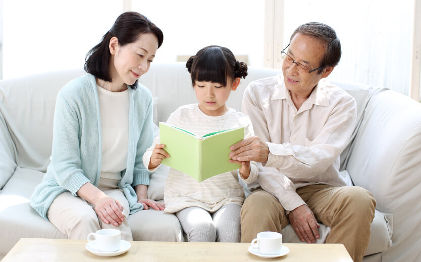 2世代にわたって引きつがれる親子の愛情が孫に伝わります。